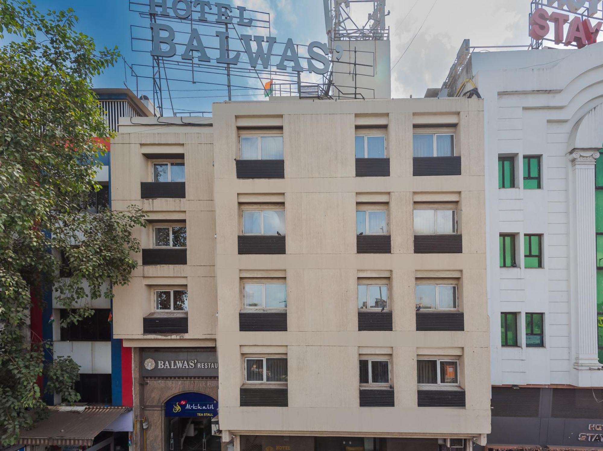 Hotel Balwas Surat Exterior foto